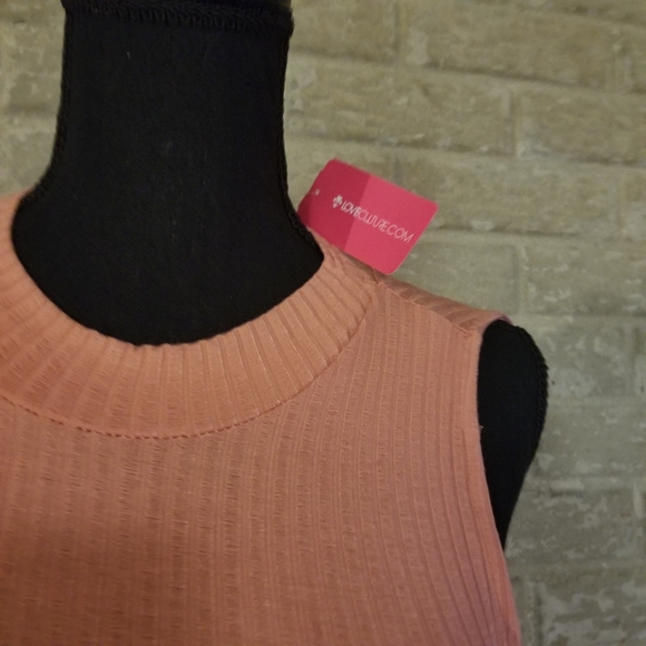 Pretty Love Culture sleeveless maxi dress - Picture 3 of 9